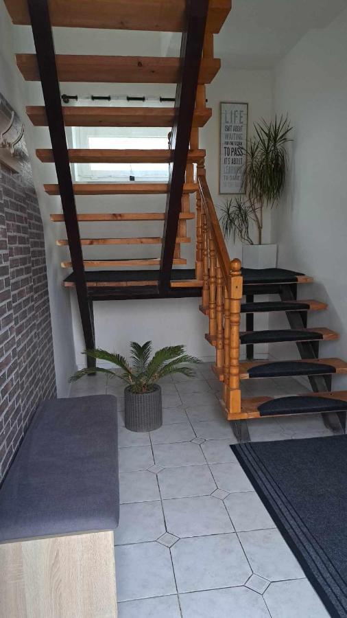NATY apartmán Enyicke Kültér fotó